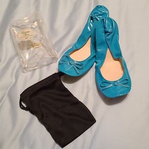 NWT Foldable flat shoes